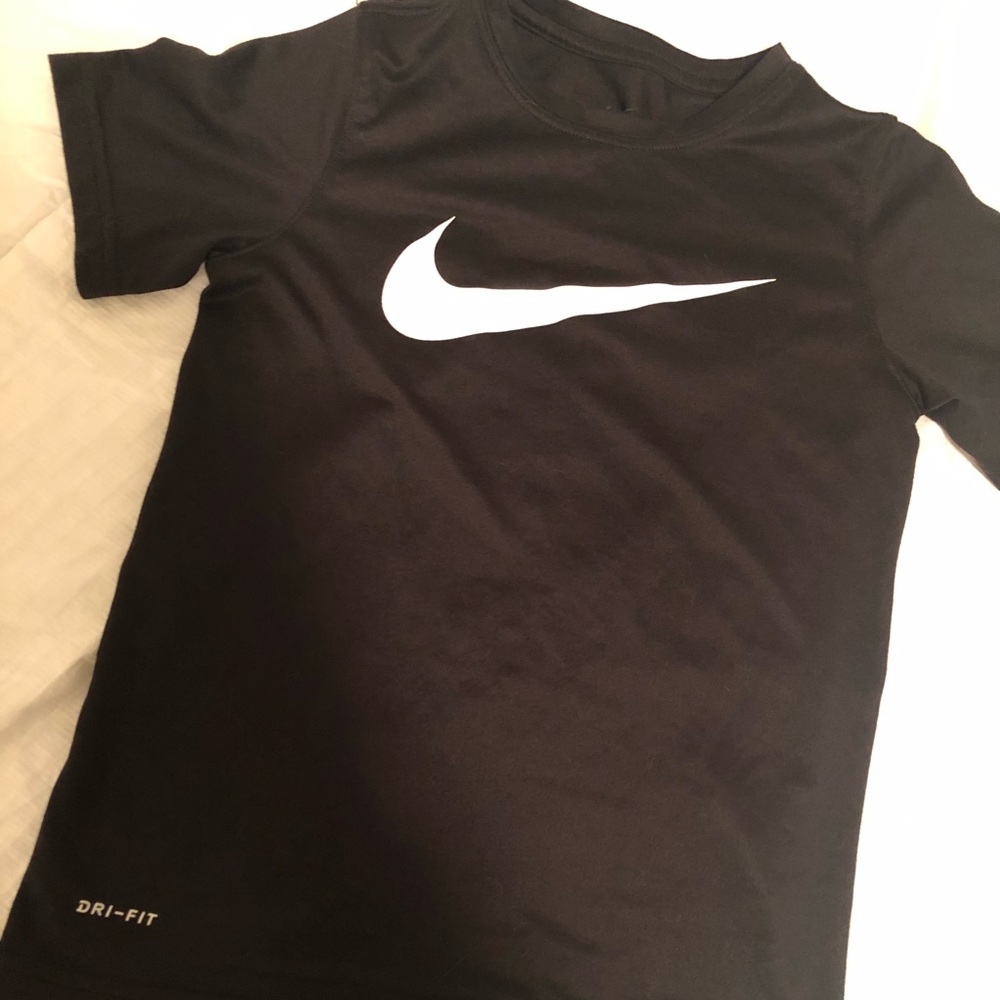 Nike dri-fit t-shirt